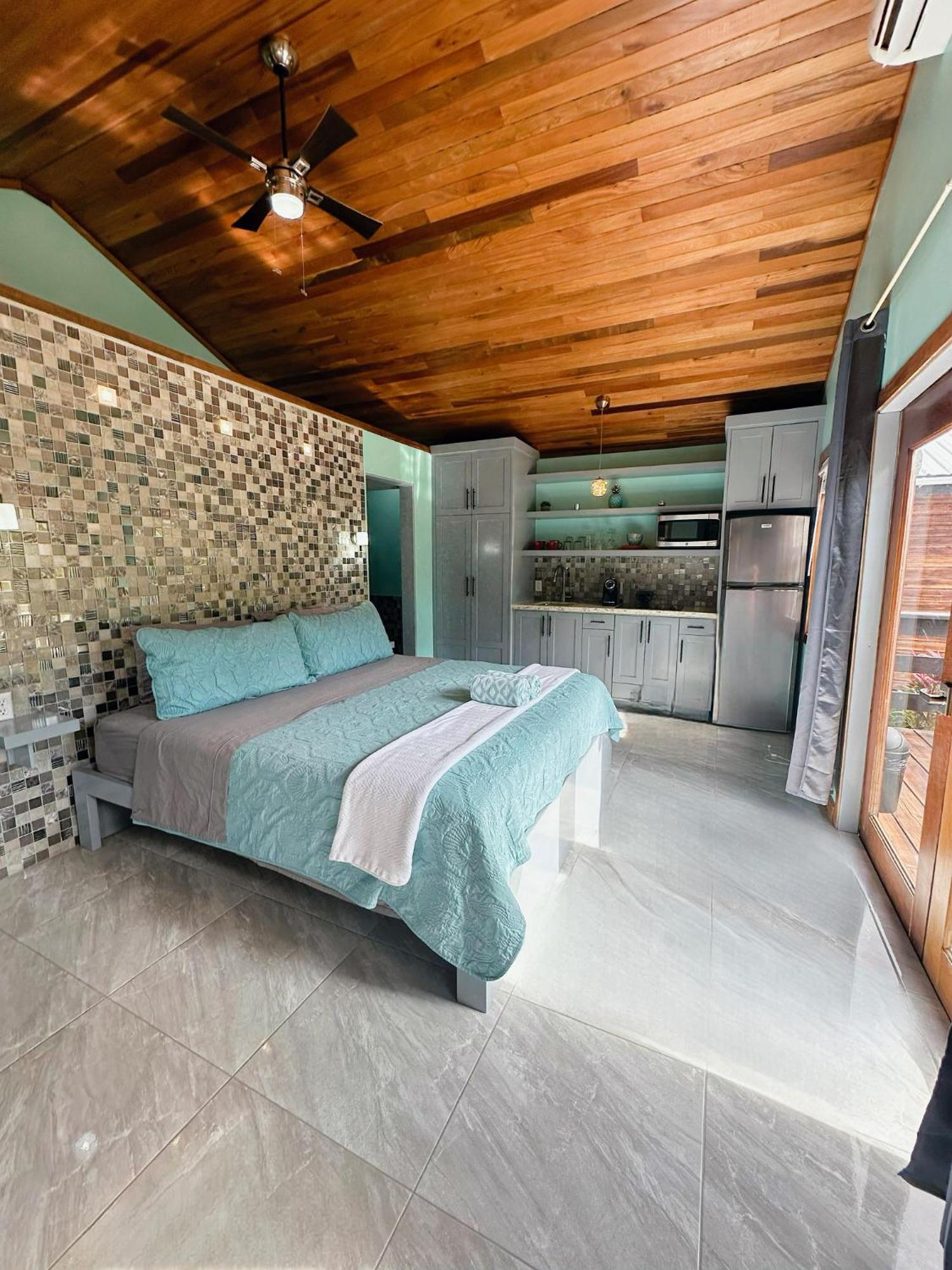 Mangata Villas Adults Only San Pedro  Extérieur photo